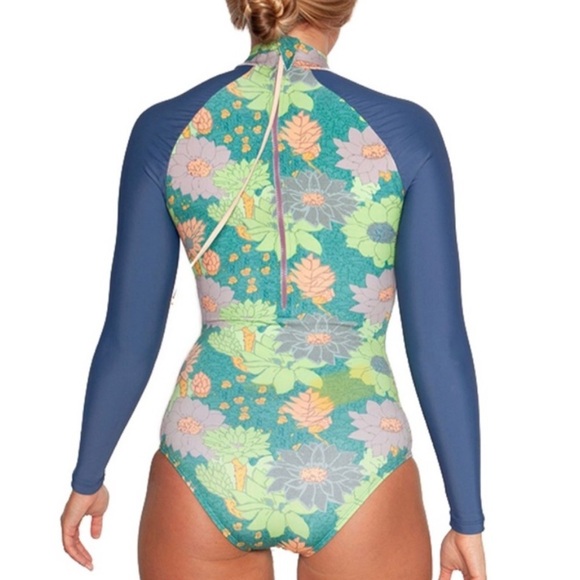 Seea Gaviotas Surf Suit Mirage Floral Medium - Picture 2 of 11
